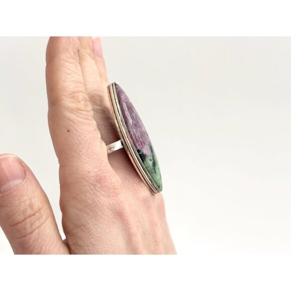 XL Natural Ruby Zoisite Cabochon Gemstone Milgrain Vintage Ring - sz 12.5 - Picture 3 of 10